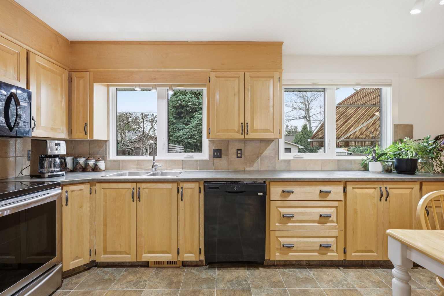 820 Parkwood Drive SE