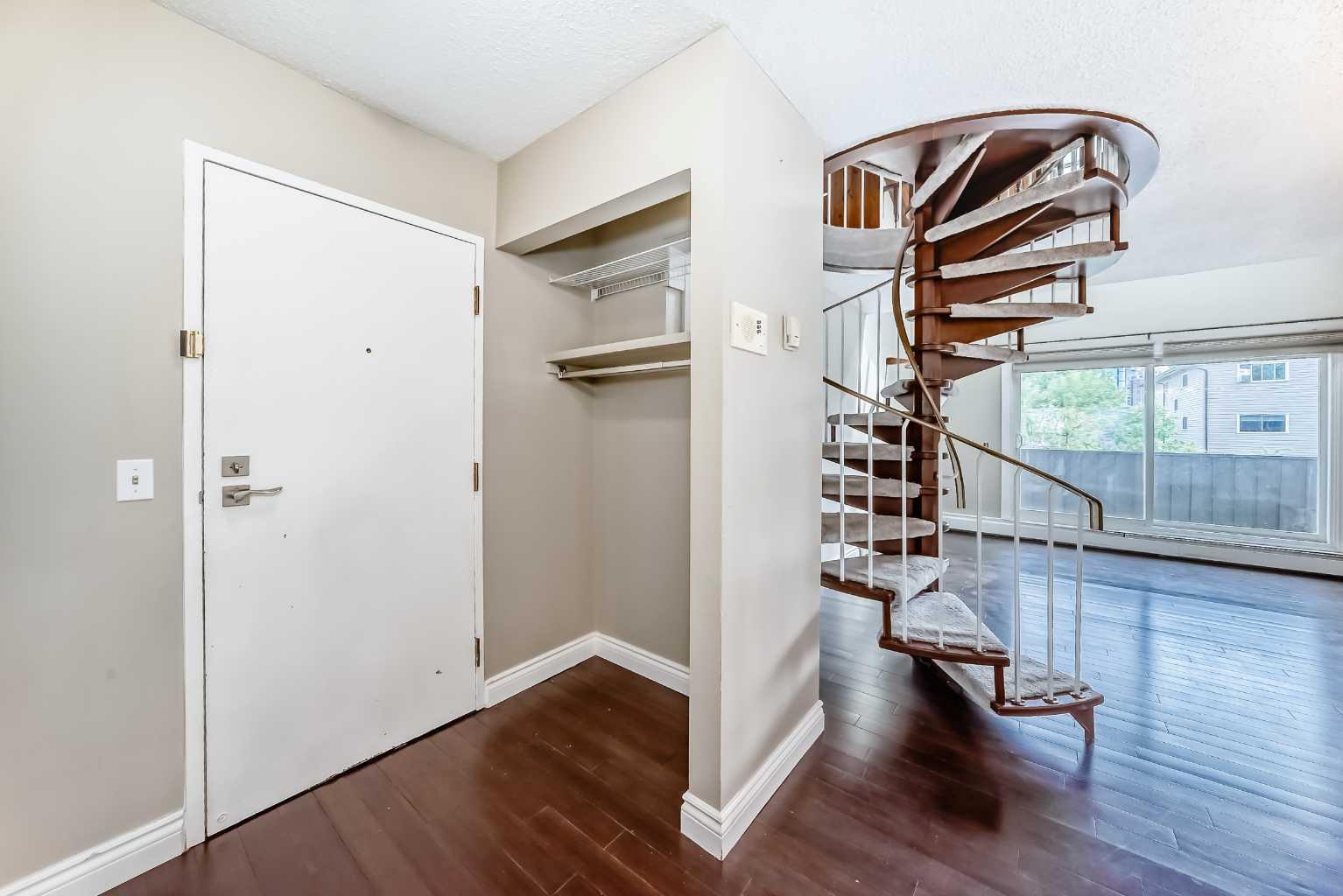 730 2 Avenue NW #301