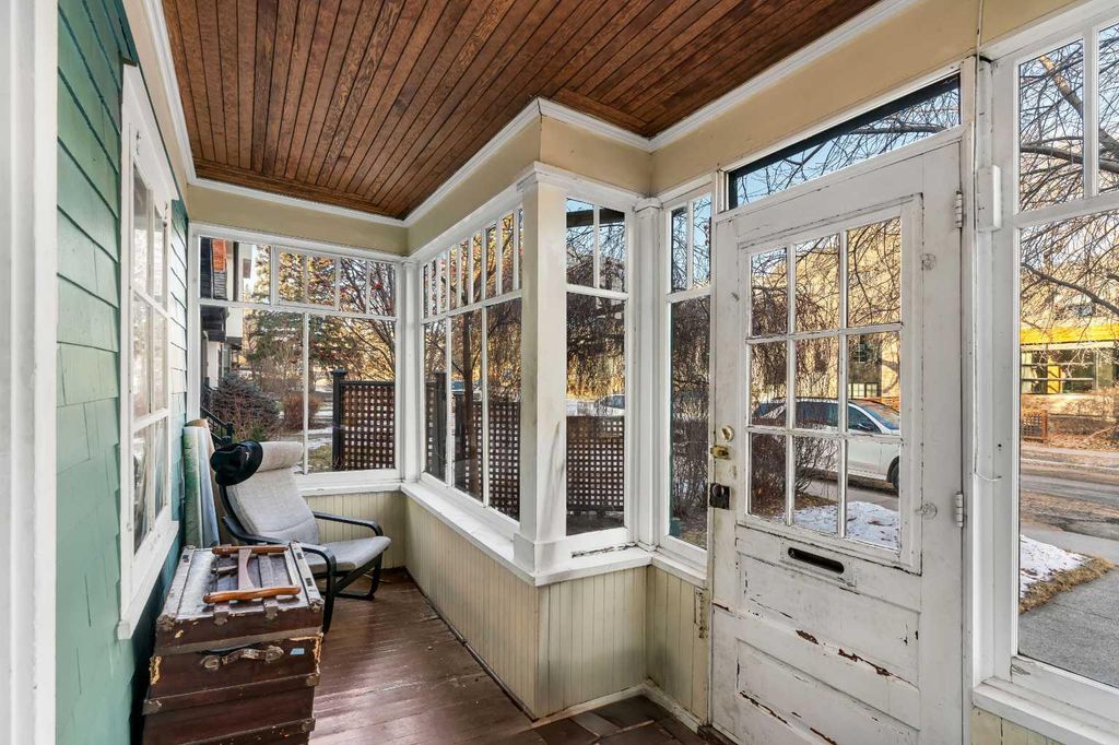 Photo of 1717 32 Avenue SW, Calgary, AB T2T 1W1 (MLS # A2276557)