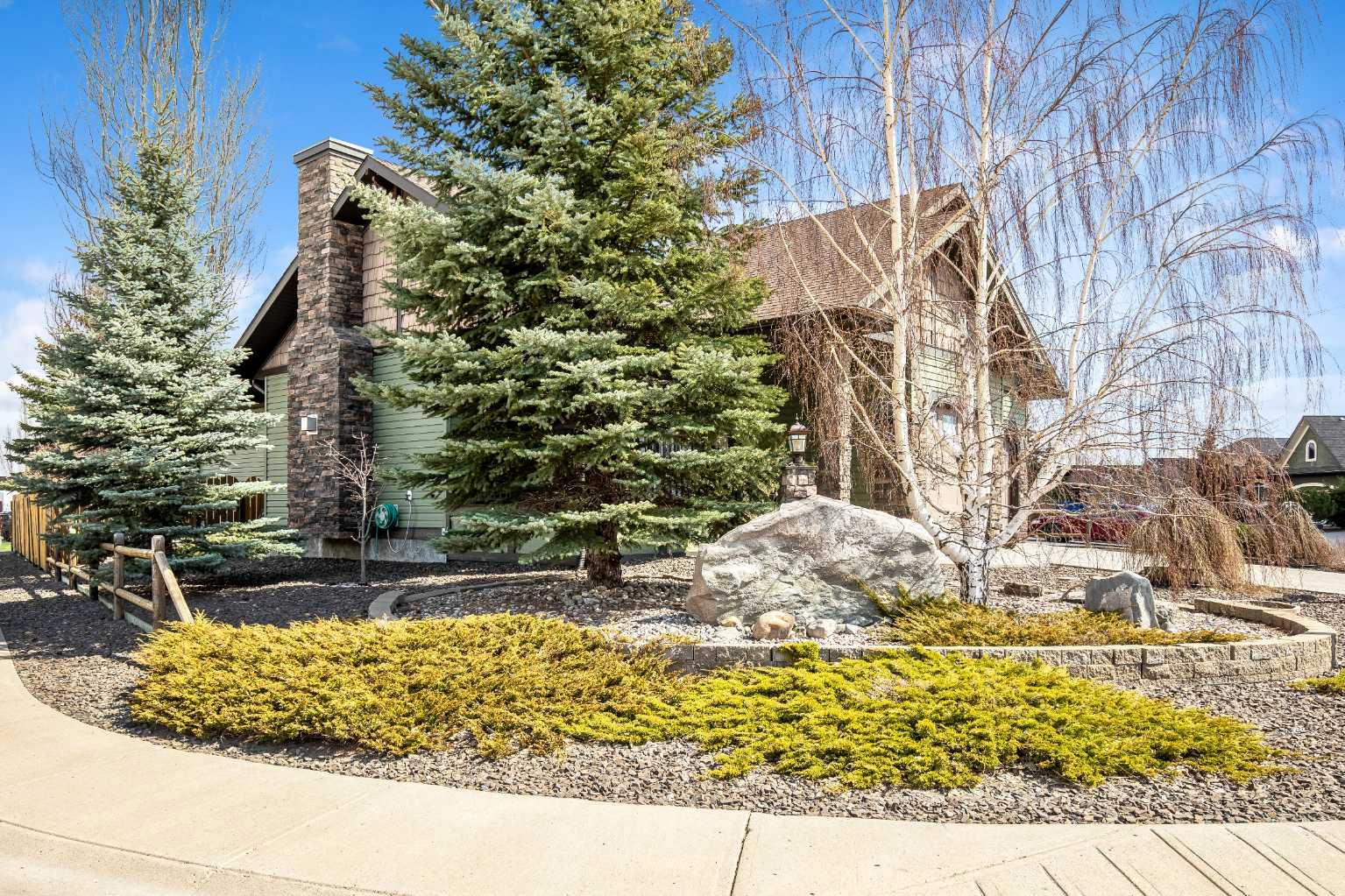 1126 Highland Green View NW