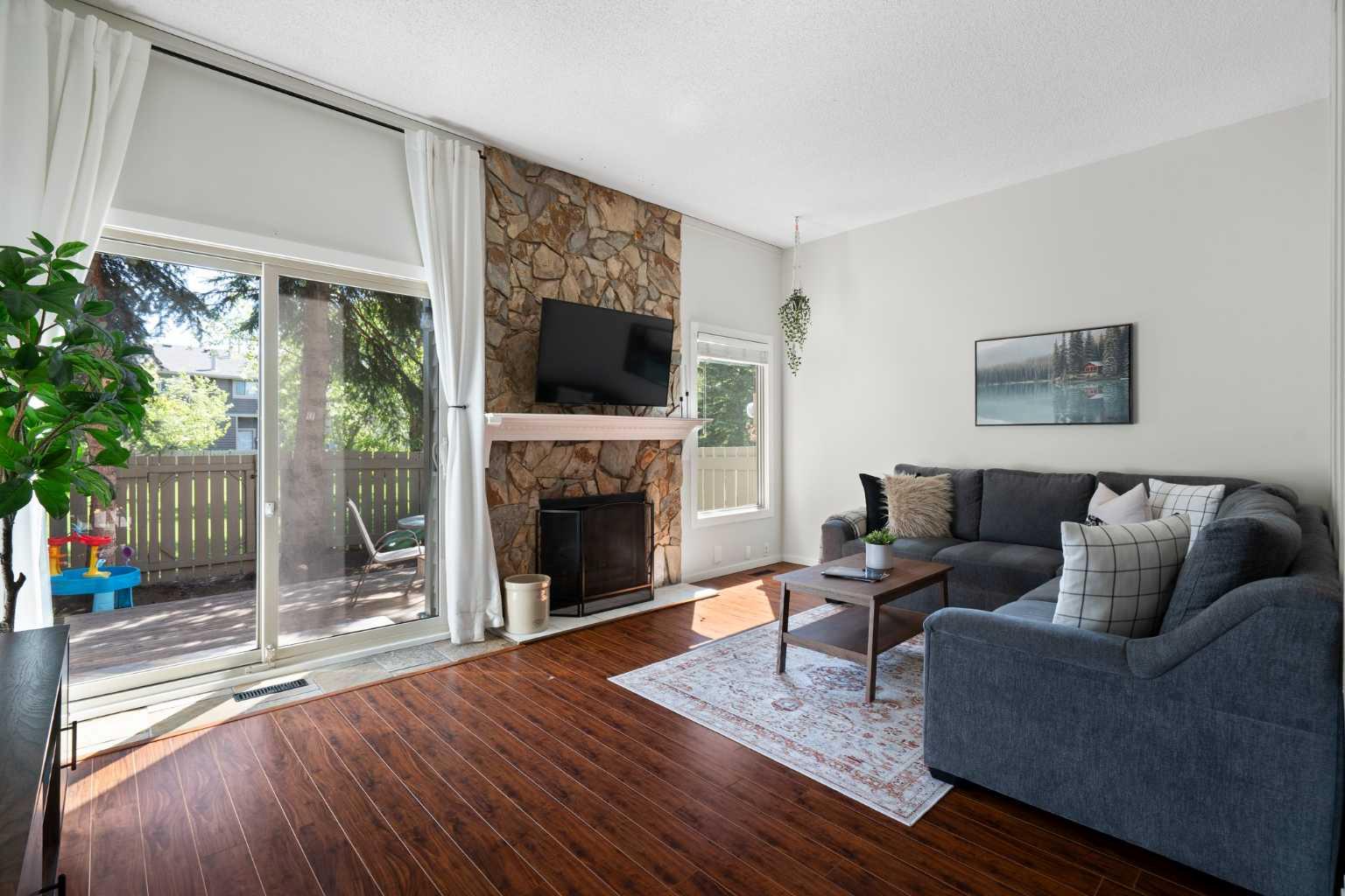 99 Midpark Gardens SE 48
