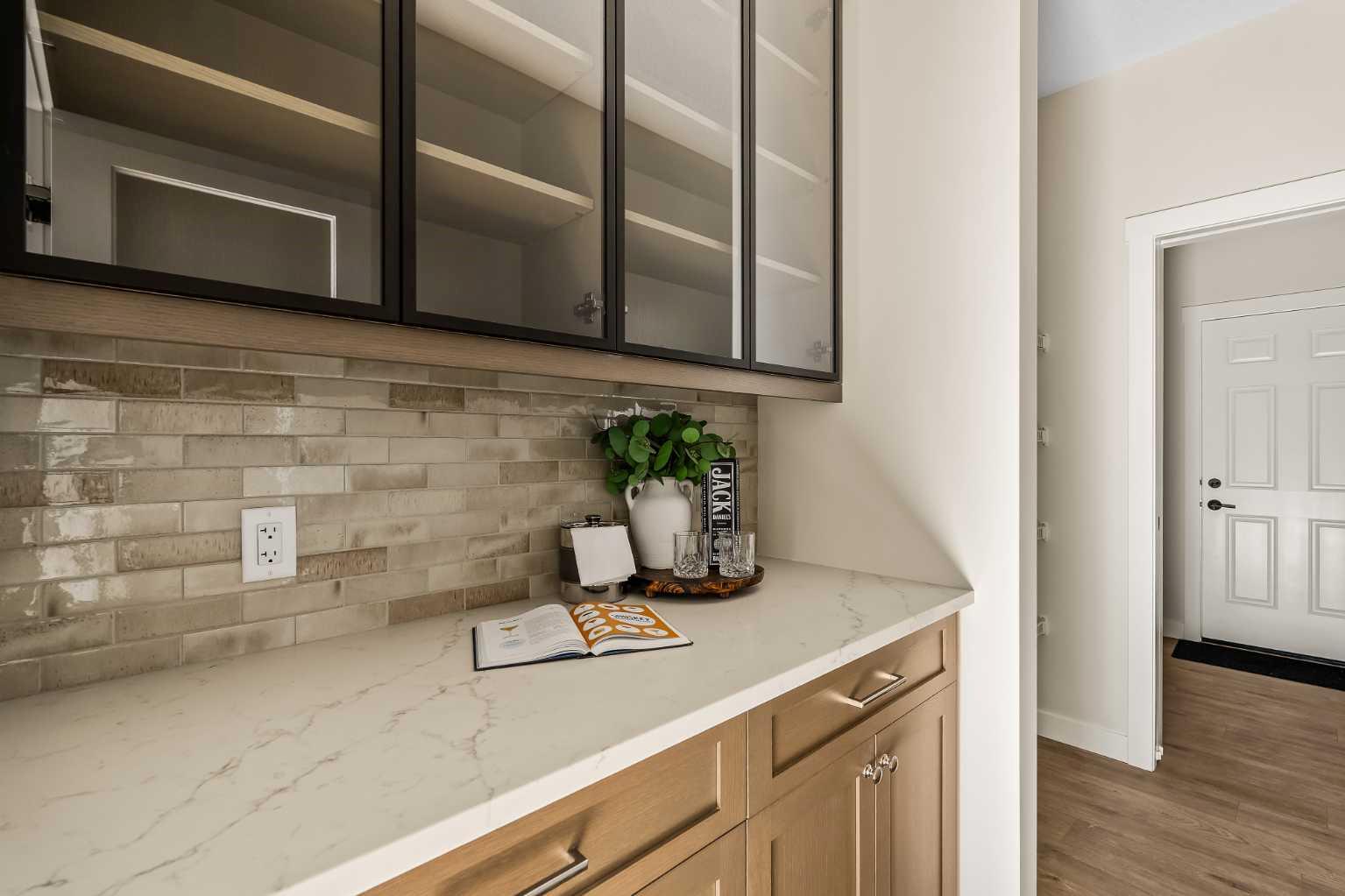 155 Chinook Winds Manor SW