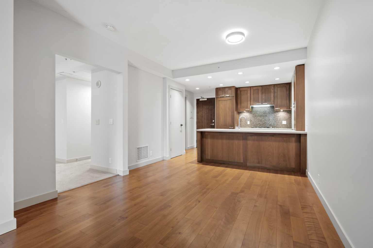 222 Riverfront Avenue SW 317