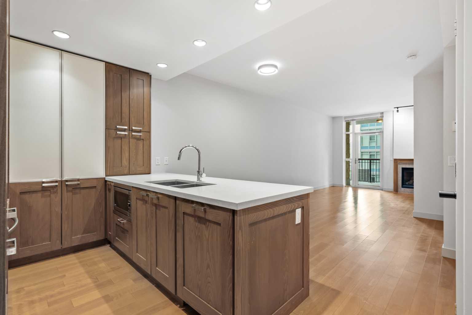 222 Riverfront Avenue SW 317