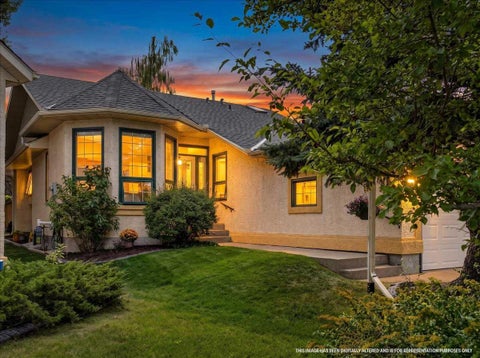 Photo of 95 Sunlake Close SE, Calgary, AB T2X 3H2 (MLS # A2341506)