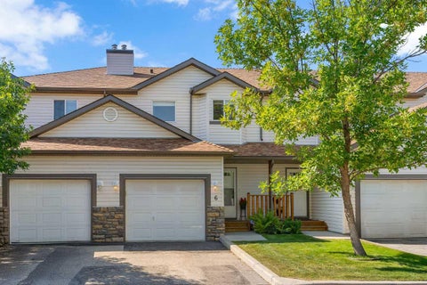 Photo of 156 Canoe Drive SW #6, Airdrie, AB T4B 2Z3 (MLS # A2331253)