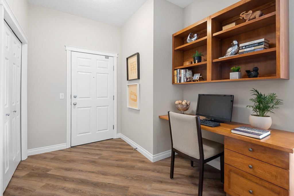 Photo of 14 Hemlock Crescent SW #7204, Calgary, AB T3C 2Z1 (MLS # A2305964)