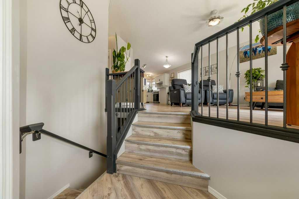 215 Grand River Boulevard W