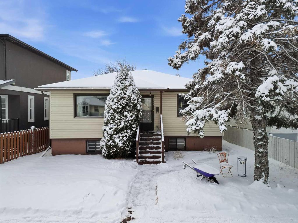 Photo of 1019 8 Avenue NE, Calgary, AB T2E 0S4 (MLS # A2292539)