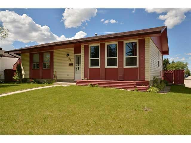 Photo of 371 Whiteview Road NE, Calgary, AB T1Y 1P7 (MLS # A2351705)