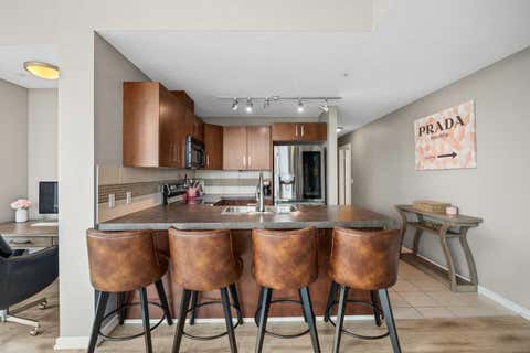 Photo of 210 15 Avenue SE #206, Calgary, AB T2G 0B5 (MLS # A2338053)