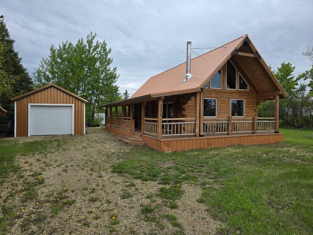 Photo of 5017 50 Avenue, Berwyn, AB T0H 0E0 (MLS # A2341161)