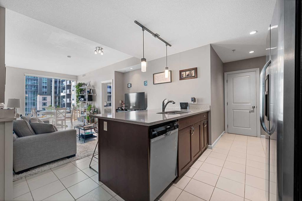 Photo of 211 13 Avenue SE #1708, Calgary, AB T2G 1E1 (MLS # A2302340)