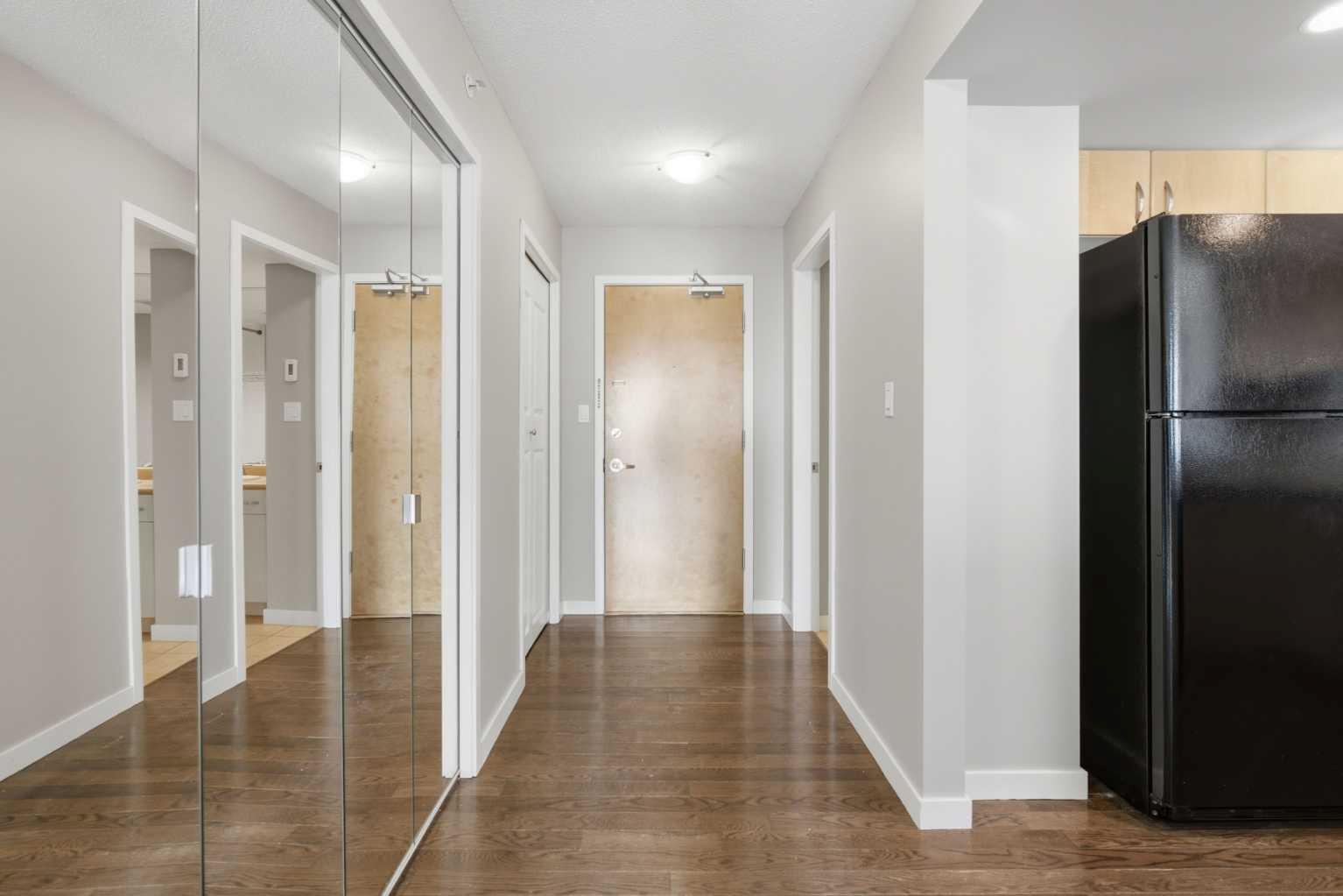 1108 6 Avenue SW 1207