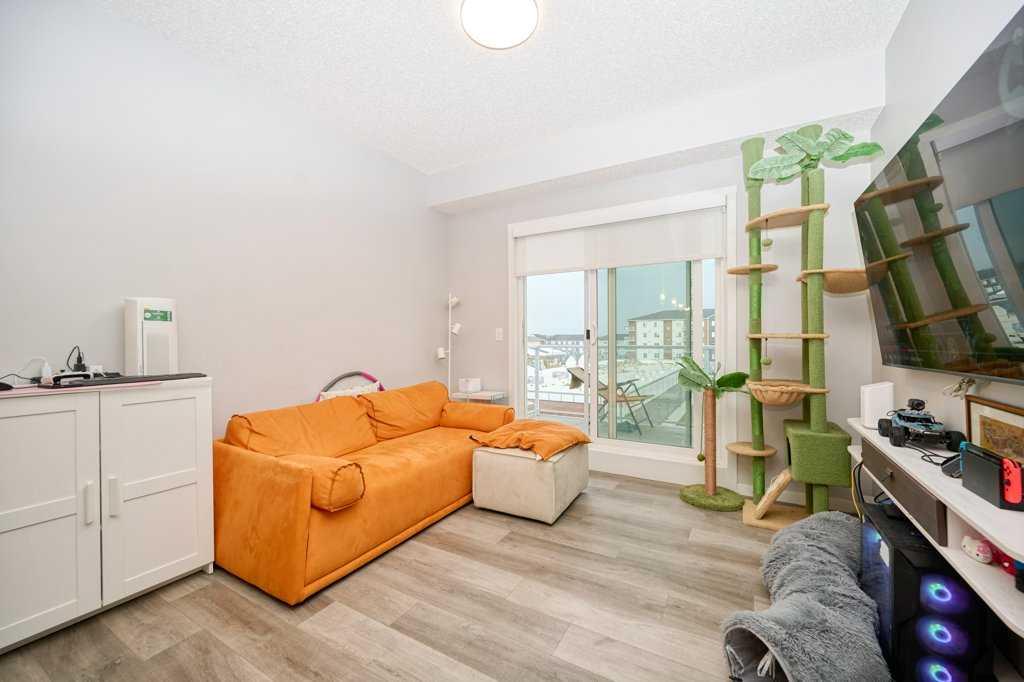 80 Carrington Plaza NW 406