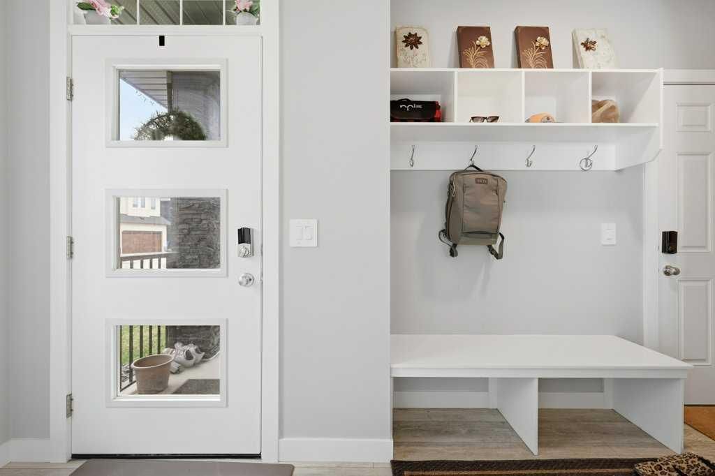 Photo of 151 Creekstone Way SW, Calgary, AB T2X 4P9 (MLS # A2304478)