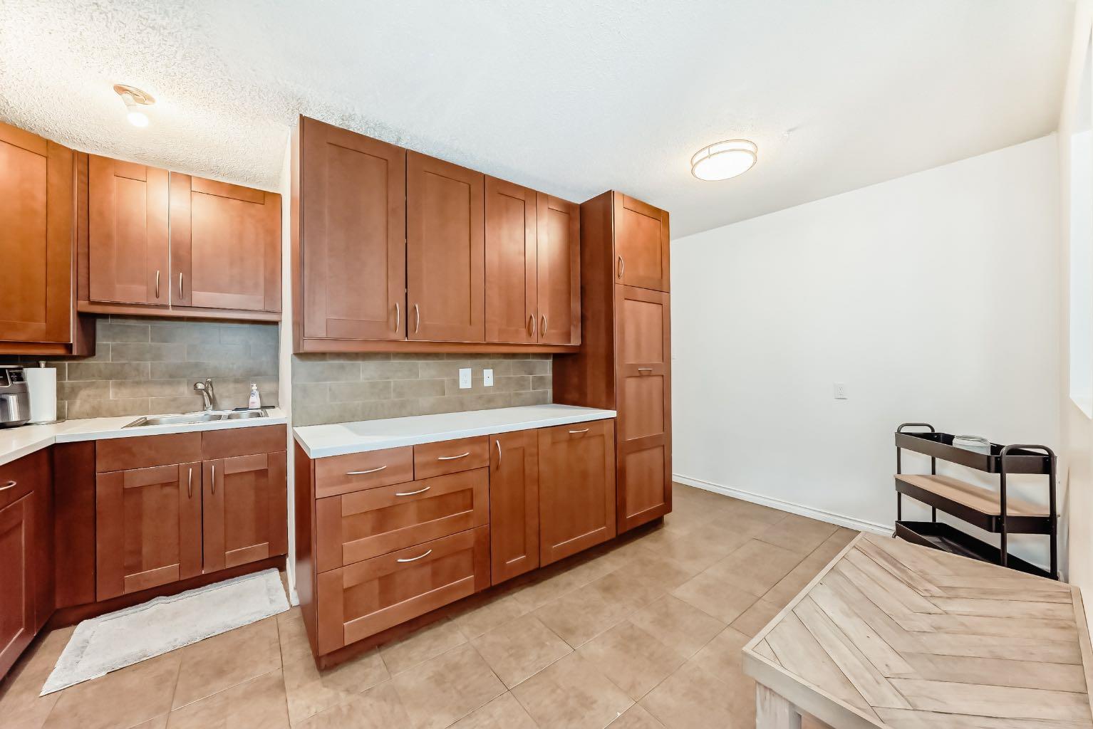 11240 6 Street SW 11