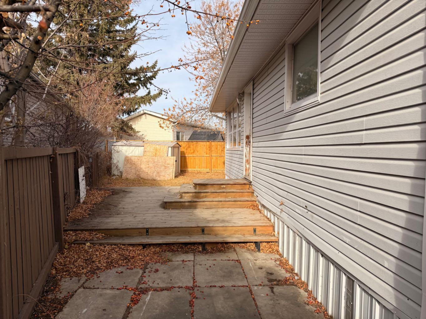 367 Beaufort Crescent SW