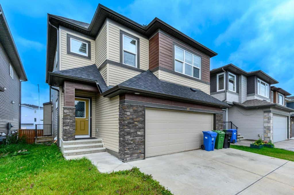 Photo of 101 SAVANNA Close NE, Calgary, AB T3J 0X7 (MLS # A2337780)
