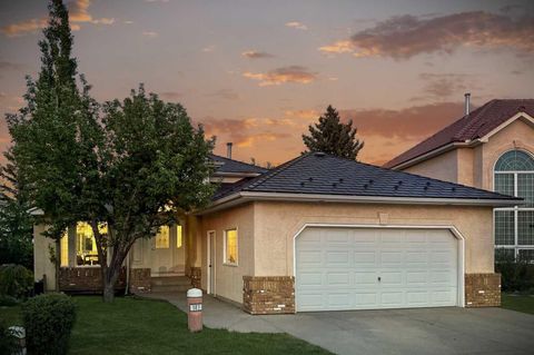 Photo of 147 Hamptons Heath NW, Calgary, AB T3A 5E8 (MLS # A2316212)