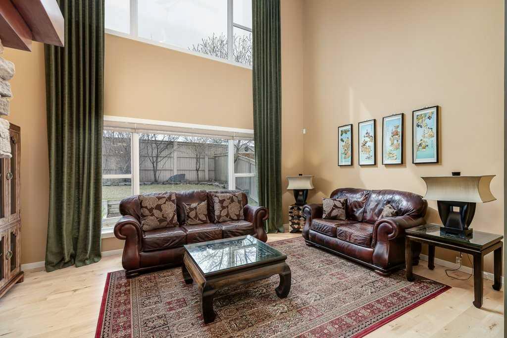 48 Chapala Square SE