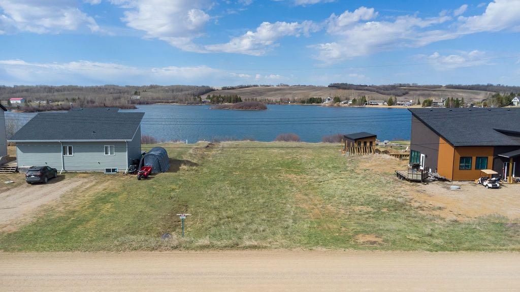 Photo of 116 Columbus St, Sandy Beach (Sask), SK S9V 1P4 (MLS # A2310253)
