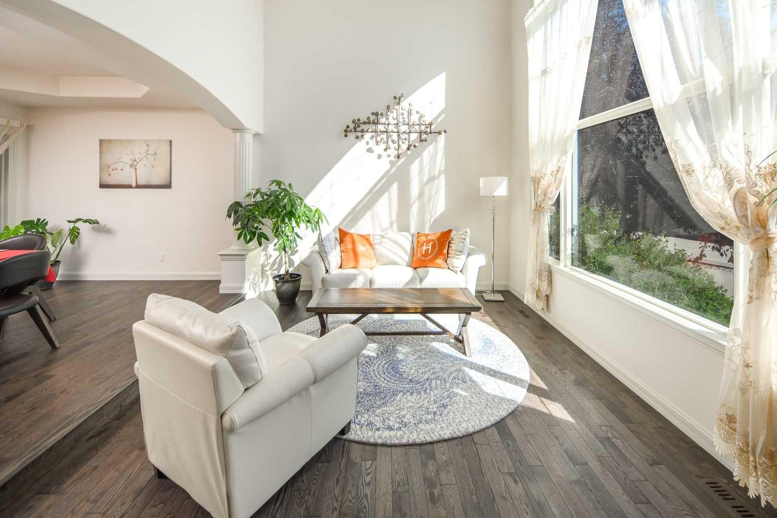 15 Canso Green SW