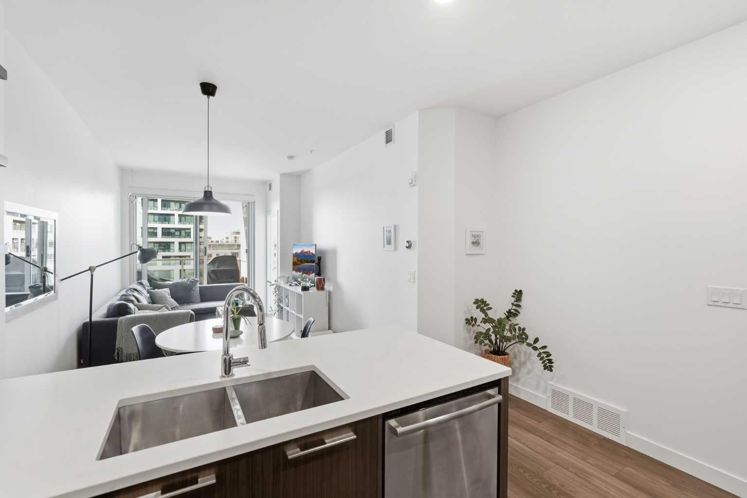 88 9 Street NE 628