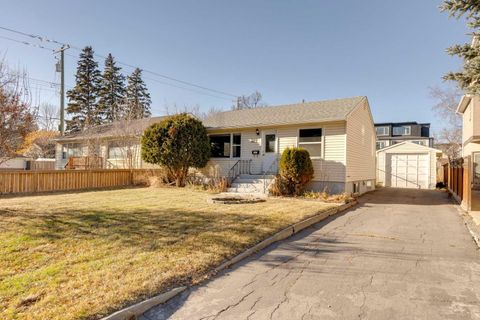 519 34 Street NW Calgary AB T2N 2X8