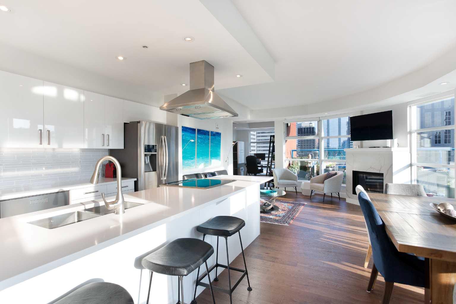 205 Riverfront Avenue SW 1005