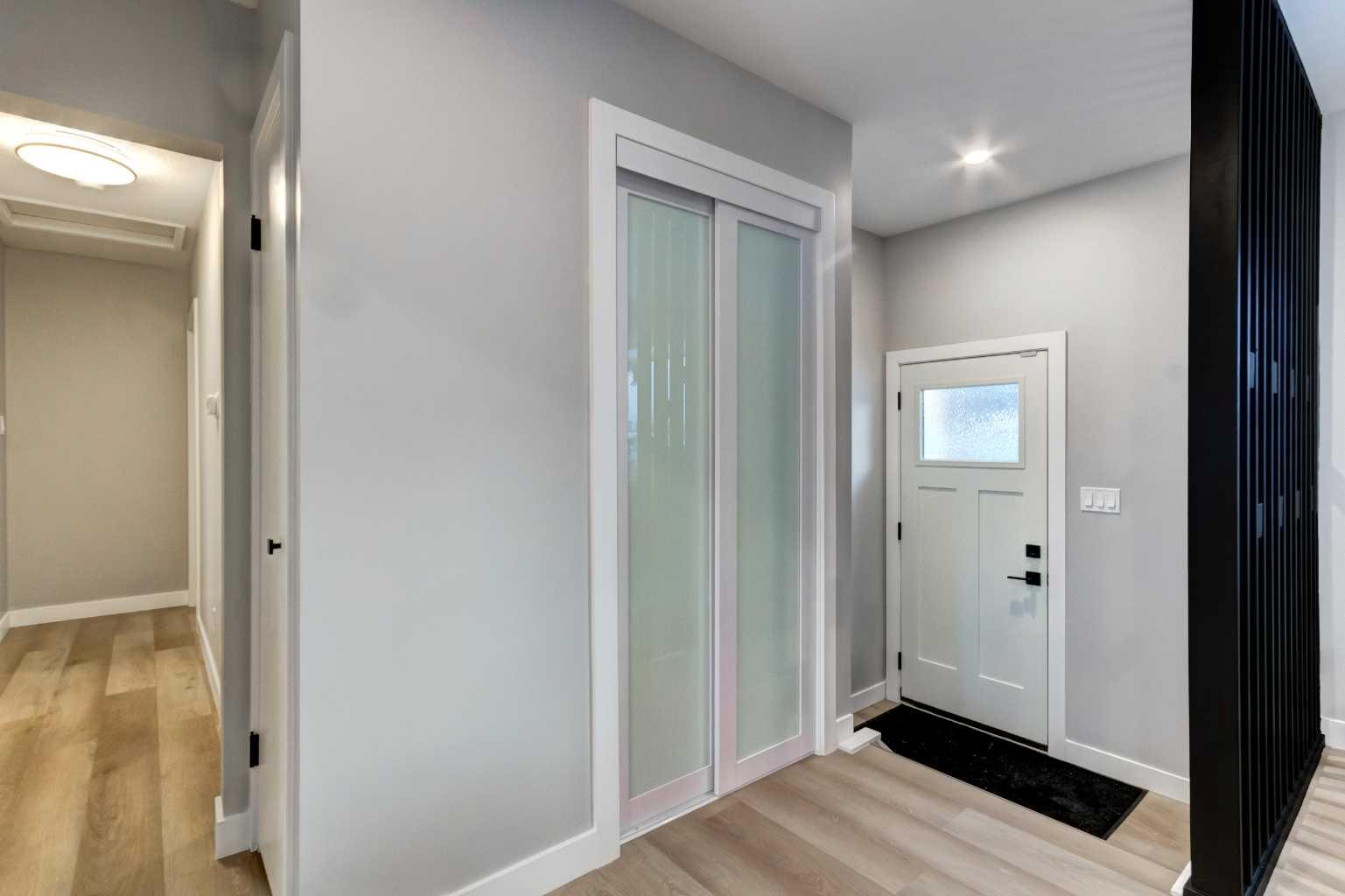 1724 Valleyview Road NE