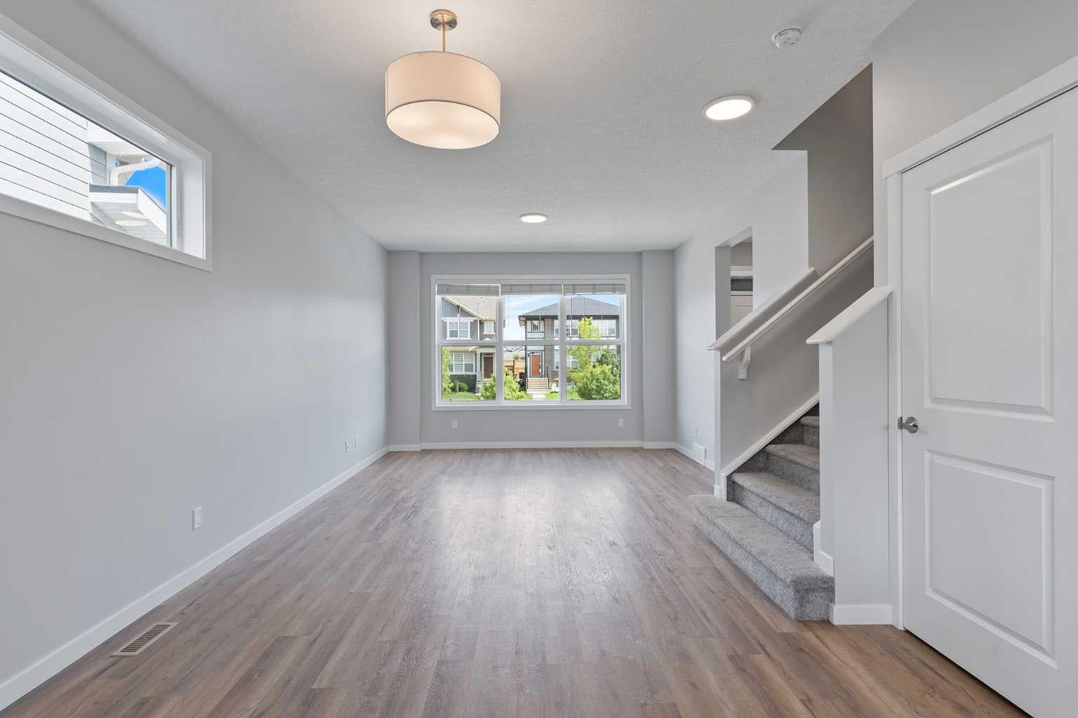 1006 Mahogany Boulevard SE