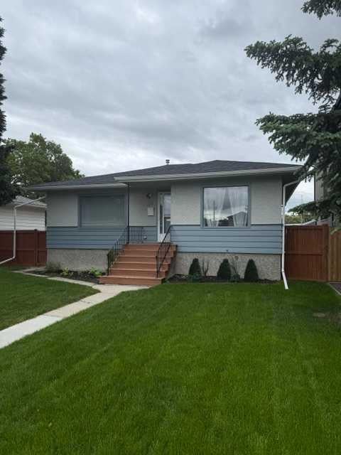 Photo of 1613 22 Avenue NW, Calgary, AB T2M 1R4 (MLS # A2321422)