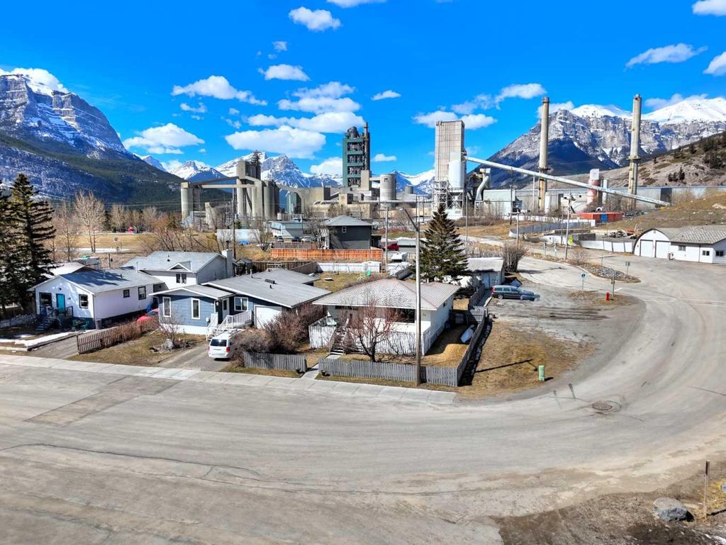 Photo of 23 Mt Allen Drive, Exshaw, AB T0L 2C0 (MLS # A2305312)