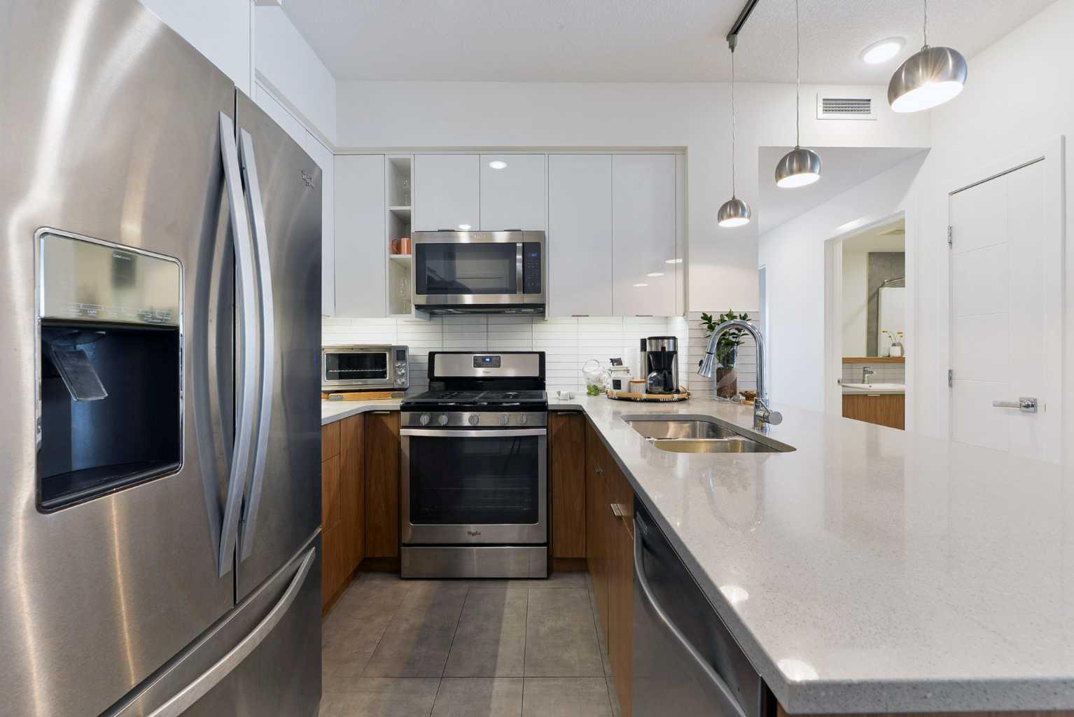 120 18 Avenue SW 407