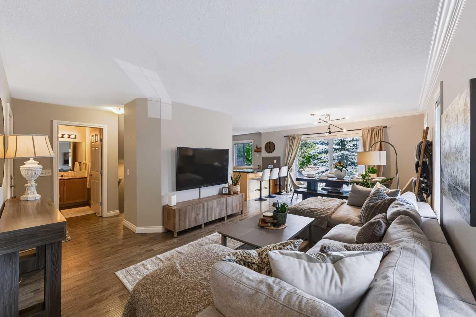 75 Cedarwood Lane SW