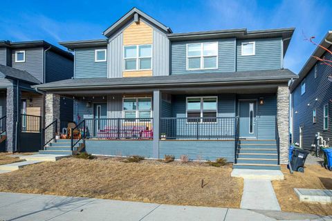 747 Creekside Boulevard SW Calgary AB T2X 5H1