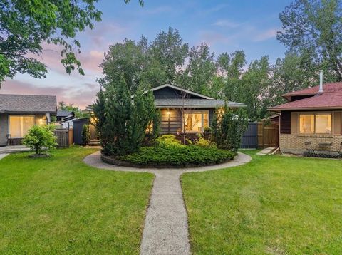 Photo of 331 Midglen Place SE, Calgary, AB T2X 1H8 (MLS # A2322331)