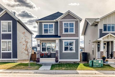 Photo of 868 WEST LAKEVIEW Drive, Chestermere, AB T1X 1Z5 (MLS # A2261148)