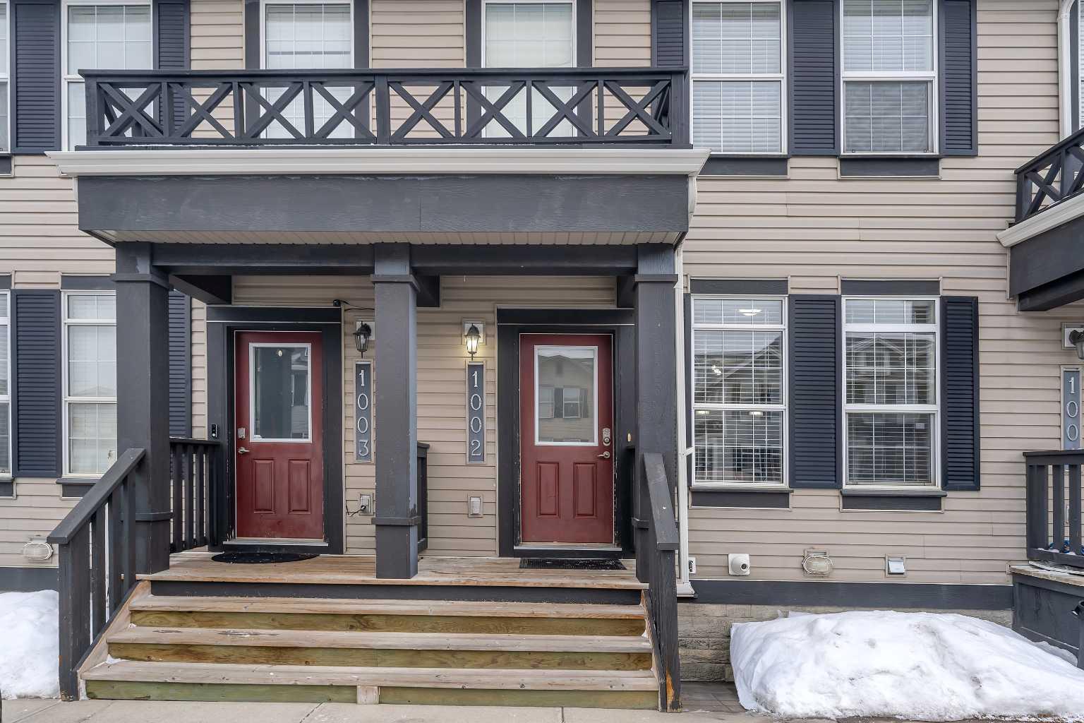 1001 8 Street NW 1002