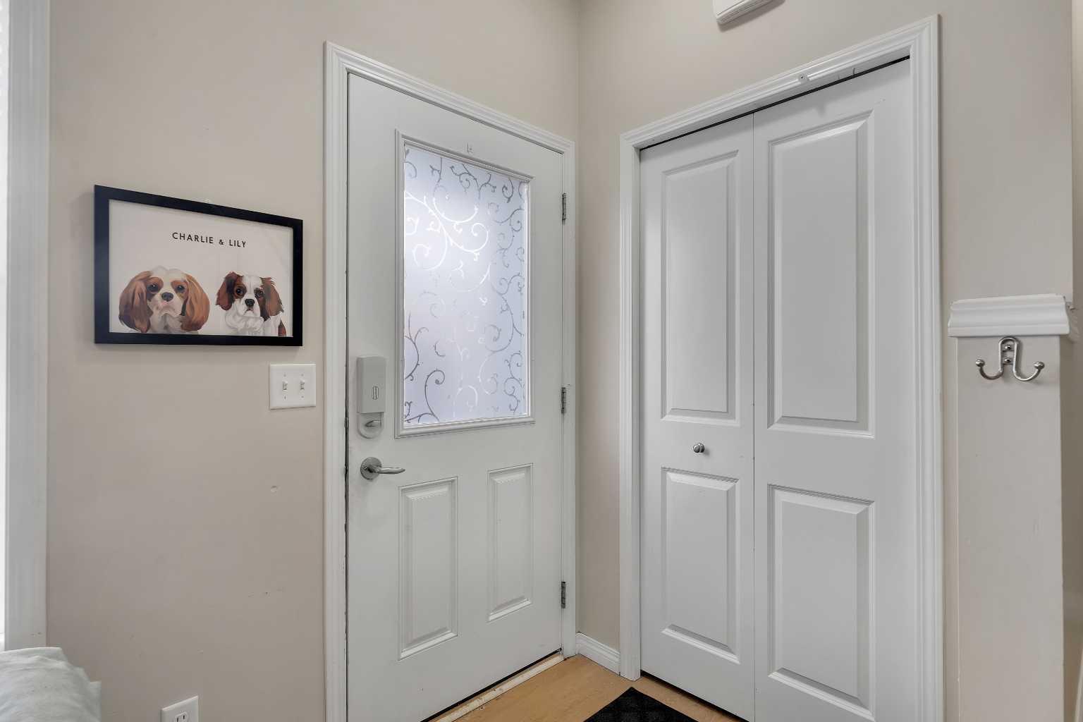 1001 8 Street NW 1002