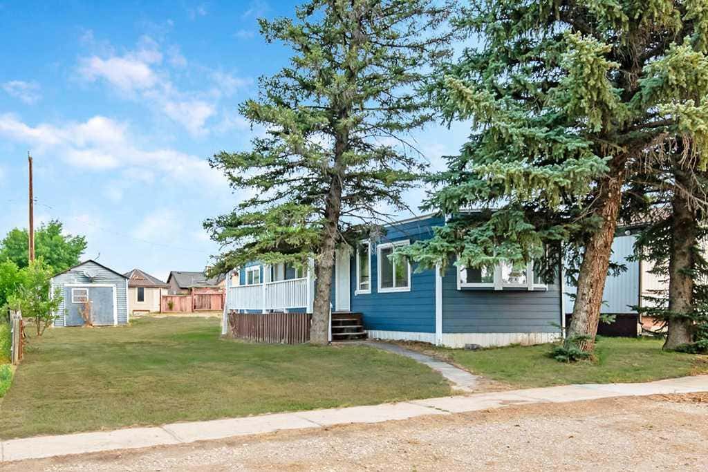 Photo of 225 2 Avenue N, Champion, AB T0L 0R0 (MLS # A2330623)