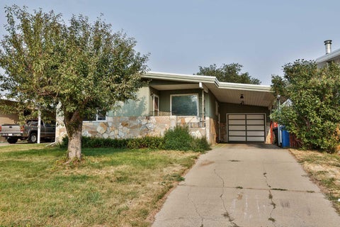 Photo of 1921 17 Street N, Lethbridge, AB T1H 4W8 (MLS # A2336385)