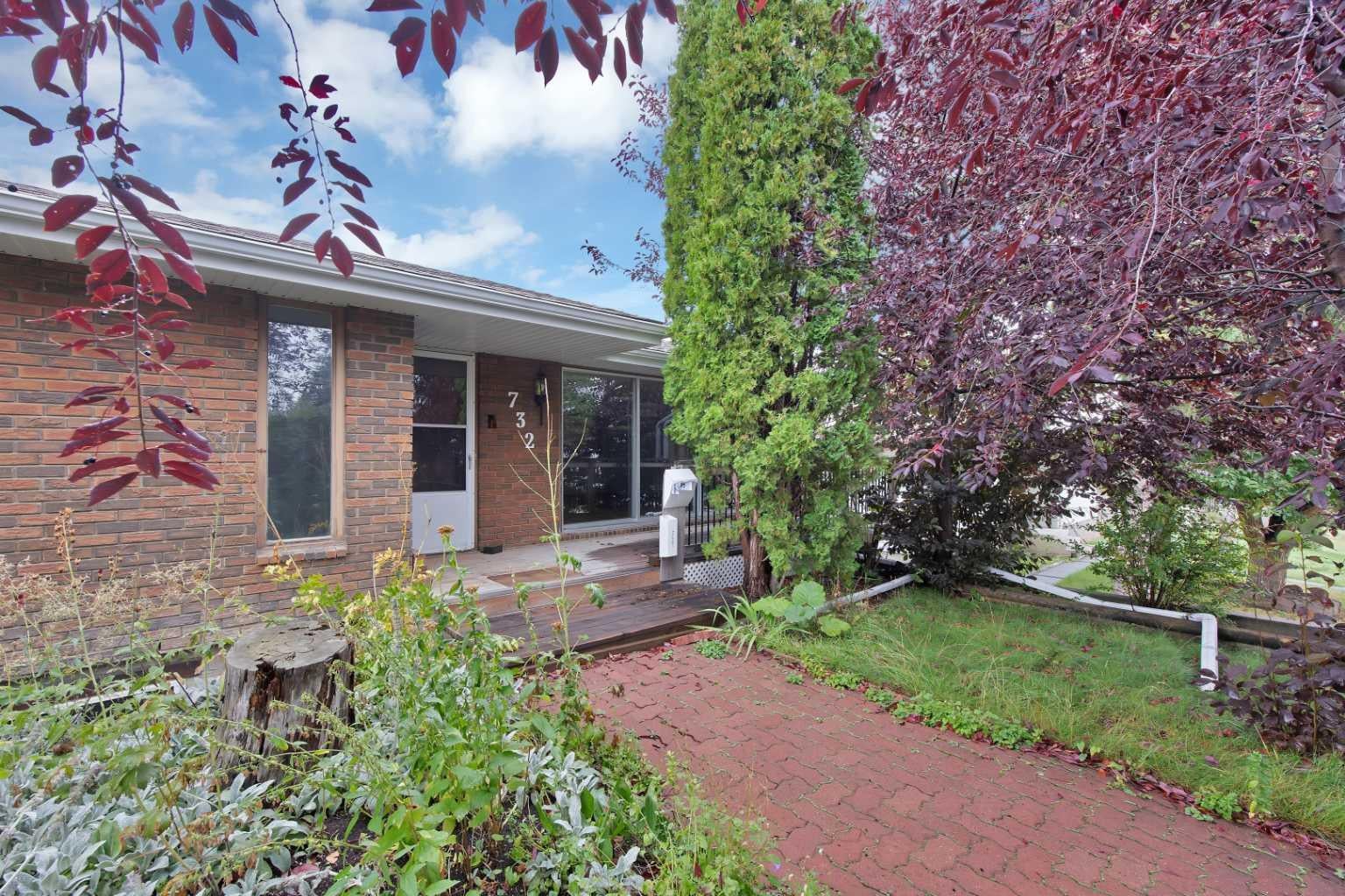 732 Sabrina Road SW