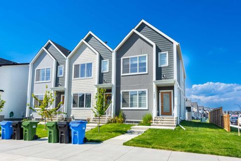 Photo of 7686 202 Avenue SE, Calgary, AB T3S 0H7 (MLS # A2264209) Photo of 7686 202 Avenue SE, Calgary, AB T3S 0H7 (MLS # A2264209)