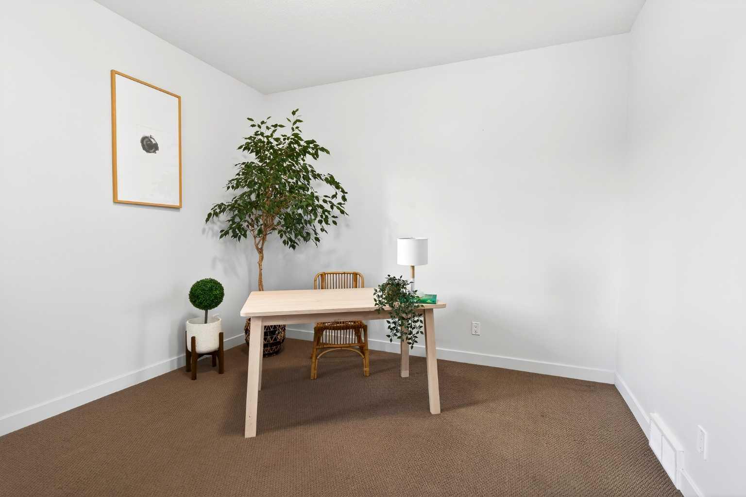 430 Coopers Drive SW