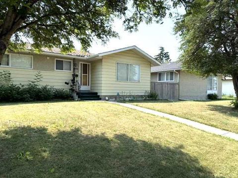 Photo of 1436 Robson Crescent SE, Calgary, AB T2A 1Y7 (MLS # A2332454)