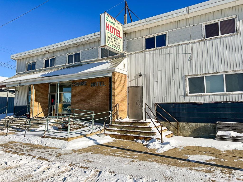 Photo of 4903 50 Street, Girouxville, AB T0H 1S0 (MLS # A2292633)