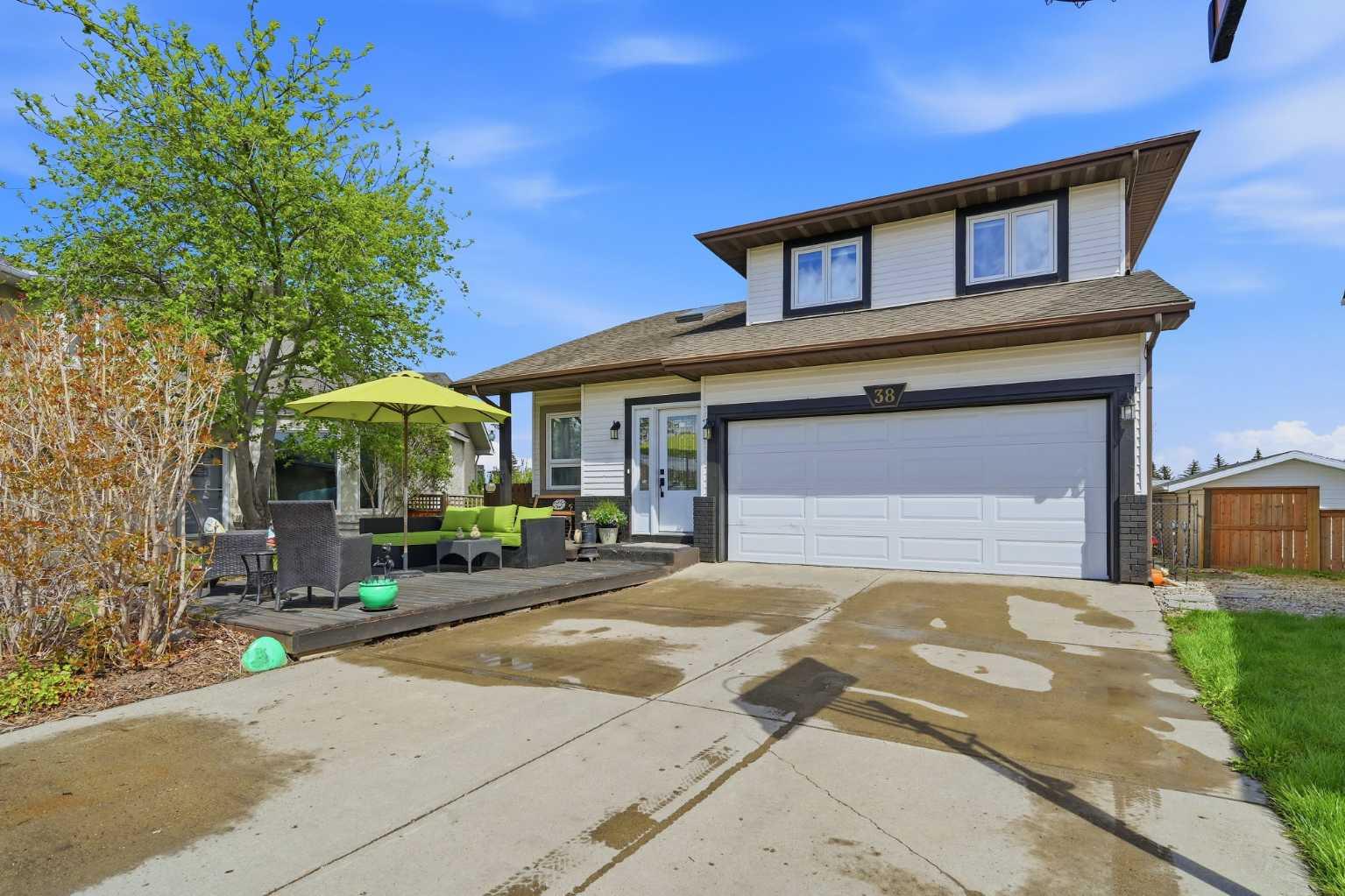 38 Sandpiper Way NW