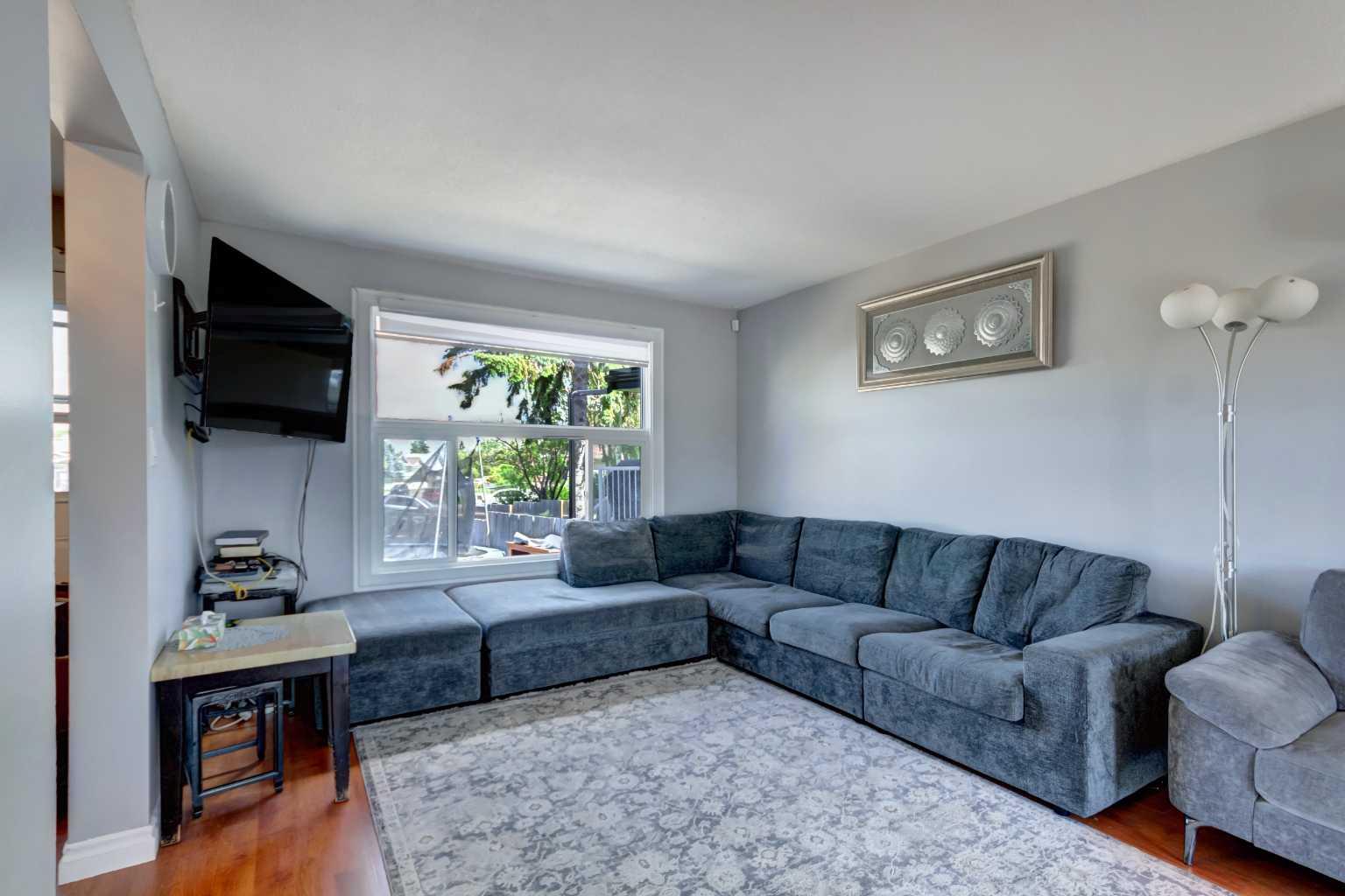 131 Dovertree Place SE